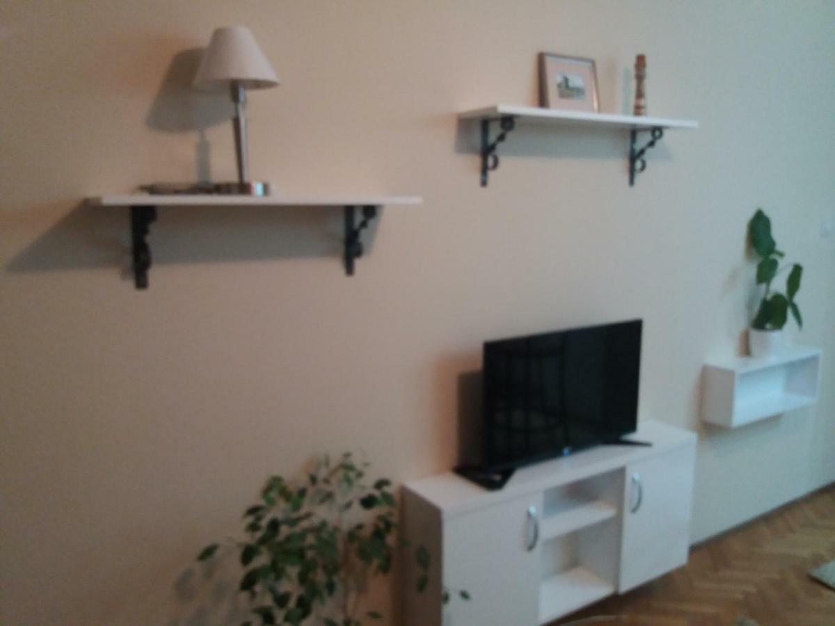 Studio Nina Novi Sad Extérieur photo